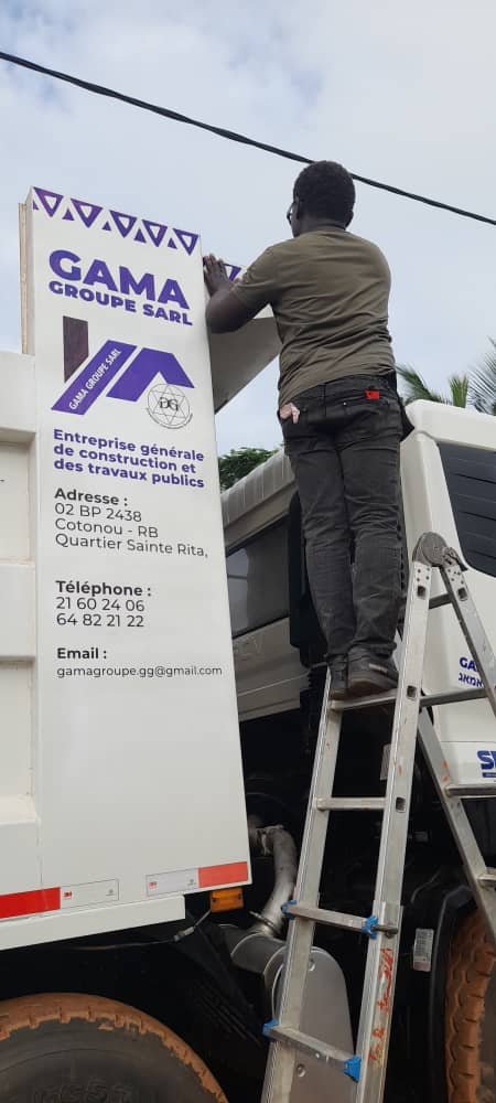 Installation de signalétique de sécurité par nos équipes